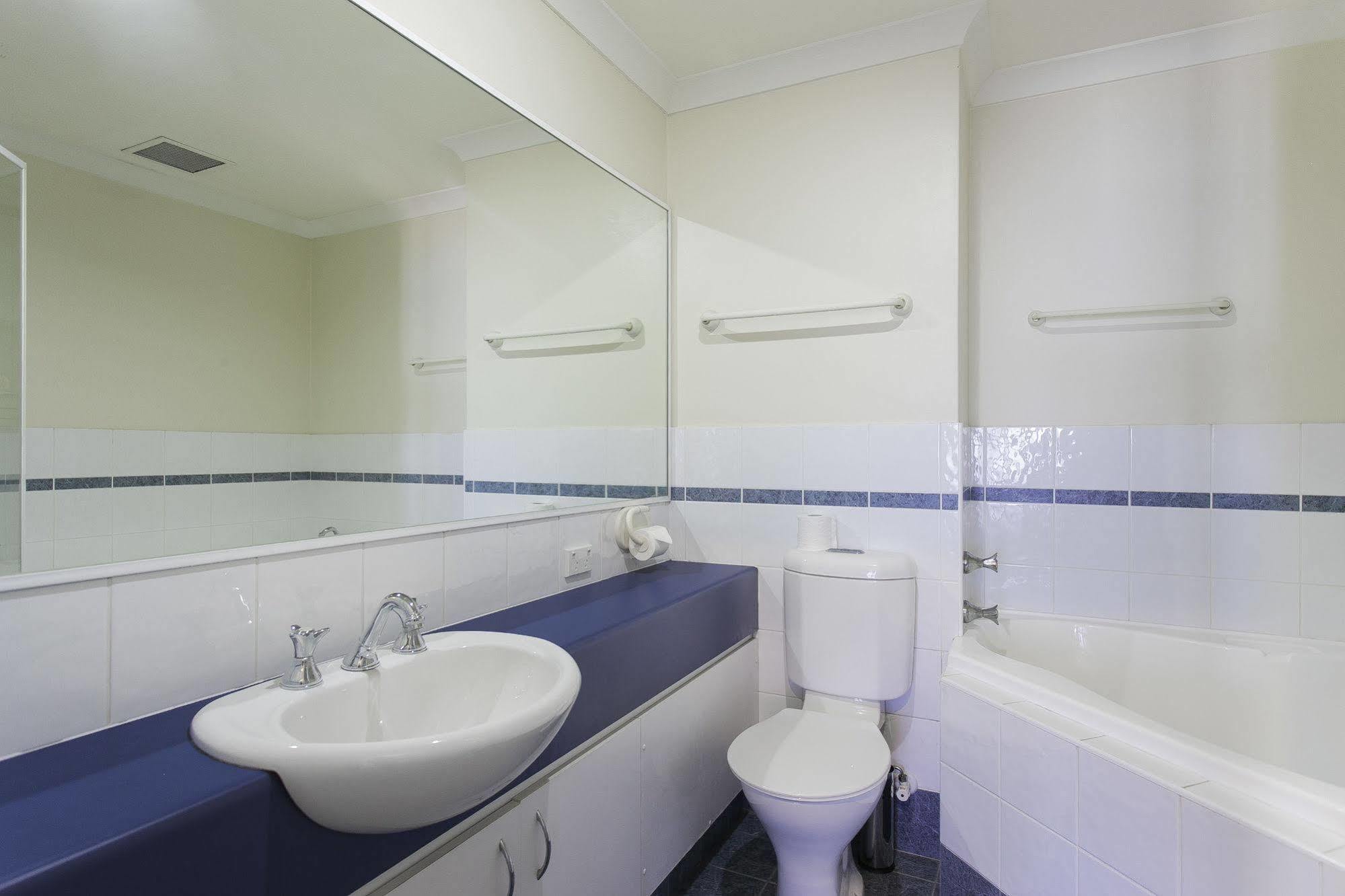Boardwalk By Rockingham Apartments Ngoại thất bức ảnh