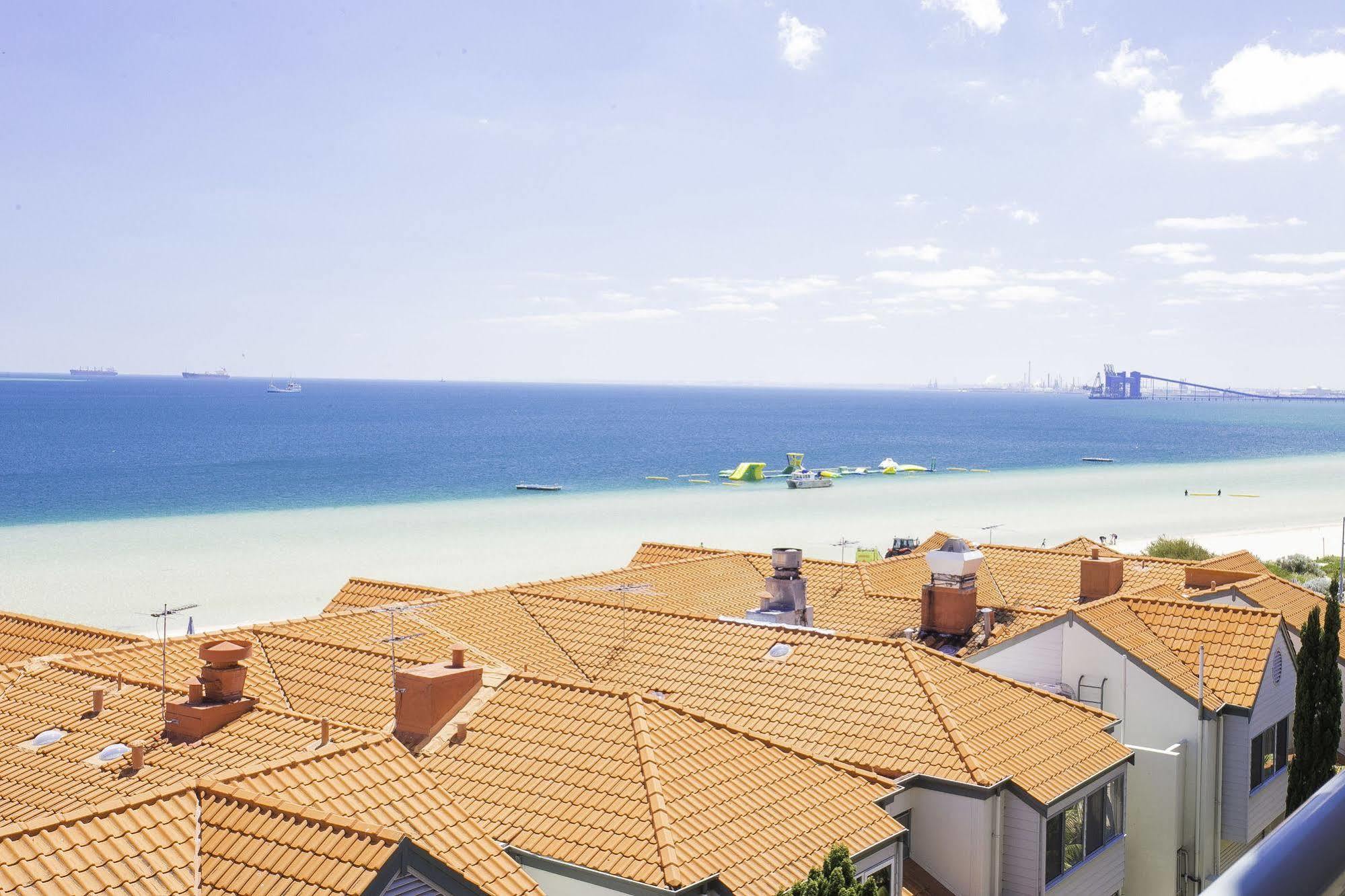 Boardwalk By Rockingham Apartments Ngoại thất bức ảnh